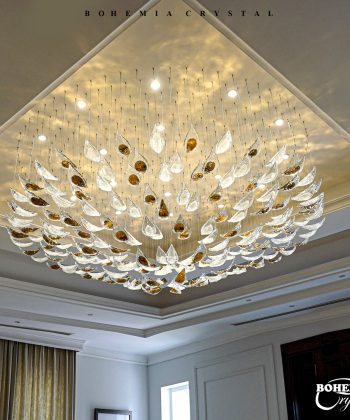 Modern Chandelier Customized with Crystal Leaves